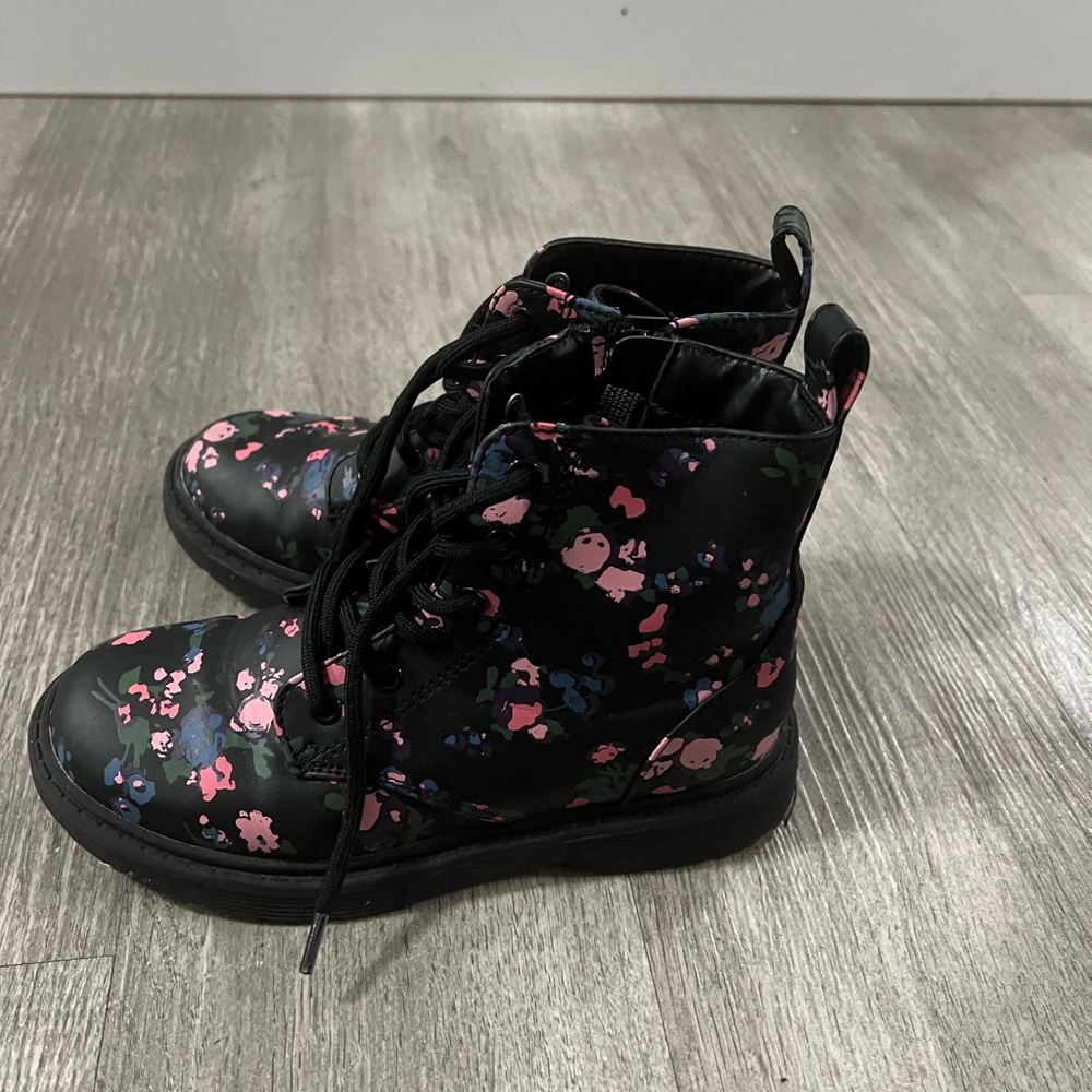 Target boots - Picture 3 of 3